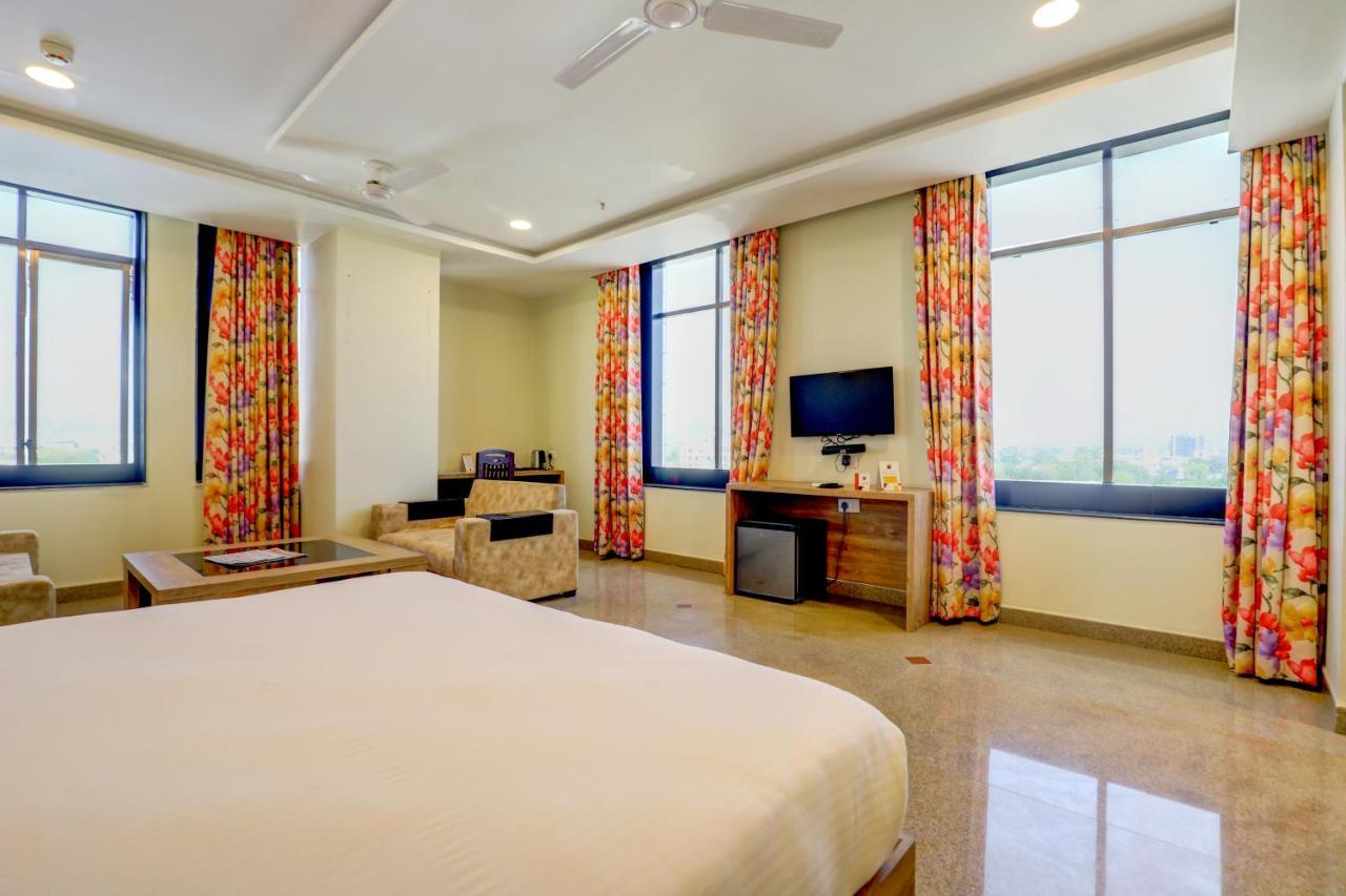 Hotel Shree Nanda Udaipur Extérieur photo